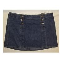Abercrombie & Fitch Denim Skirt - Size Small