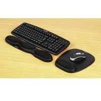 Acco Kensington Gel Keyboard Wrist Rest Black 62385