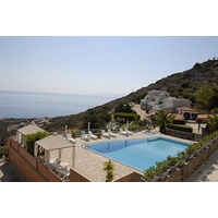 Adrakos Apartments