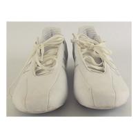 Adidas - Size: 13.5 - White - Trainers