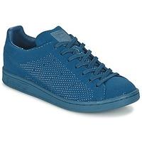 adidas STAN SMITH PK men\'s Shoes (Trainers) in blue