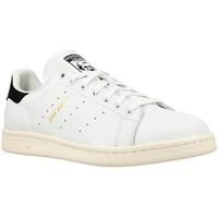 adidas Stan Smith men\'s Shoes (Trainers) in white