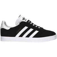 adidas Gazelle men\'s Shoes (Trainers) in Black