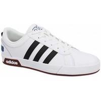 adidas Daily 9TIS men\'s Shoes (Trainers) in White