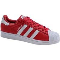 adidas Superstar men\'s Shoes (Trainers) in Red
