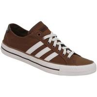 adidas Vlneo 3 Stripe LO men\'s Shoes (Trainers) in Brown