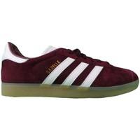 adidas Gazelle men\'s Shoes (Trainers) in purple