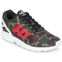 adidas ZX FLUX men\'s Shoes (Trainers) in green