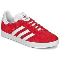 adidas GAZELLE men\'s Shoes (Trainers) in red