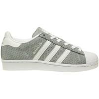 adidas BB2136 women\'s Shoes (Trainers) in White