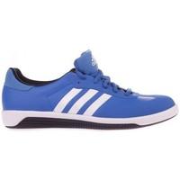 adidas Universal TR women\'s Shoes (Trainers) in white