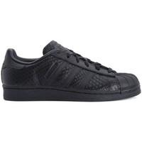 adidas Superstar W women\'s Shoes (Trainers) in Black