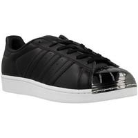 adidas Superstar Metal Toe W women\'s Shoes (Trainers) in Black