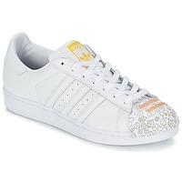 adidas superstar pharrell women\'s Shoes (Trainers) in white