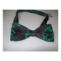 Akco Emerald Green Paisley Patterned Silk Bow Tie