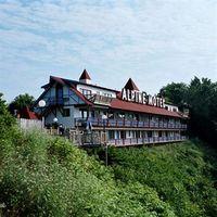 alpine lodge resort burkesville
