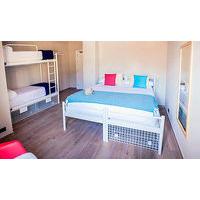 Alcazaba Premium Hostel