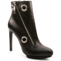 alexander mcqueen 366278whc801000 womens low ankle boots in black