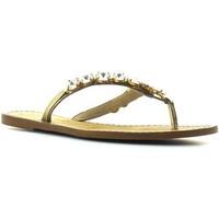 Alma En Pena 196 Flip flops Women women\'s Flip flops / Sandals (Shoes) in gold