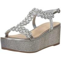 Alma En Pena V17222 Sandals women\'s Sandals in Silver