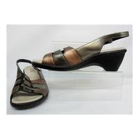 Almost new Hotter Comfort concept heeled sandals Hotter Comfort Concept - Size: 5 - Metallics - Sandals