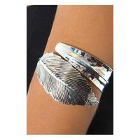 Aleida Feather Arm Cuff In Silver