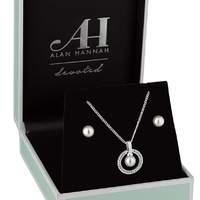 Alan Hannah pave pearl jewellery set