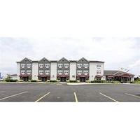 Amsterdam Inn & Suites Fredericton