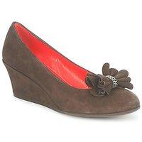 Amalfi by Rangoni - women\'s Court Shoes in brown