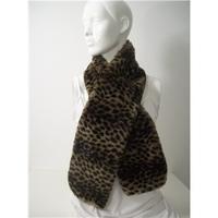 animal print faux fur scarf