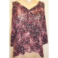 ann harvey xl black and red patterned top