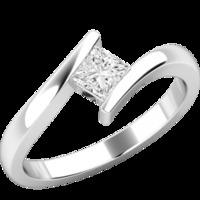 An elegant Princess Cut solitaire diamond ring in 9ct white gold