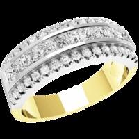 An elegant Princess & Round Brilliant Cut diamond ring in 18ct yellow & white gold