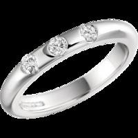 An eye catching Round Brilliant Cut diamond set ladies wedding ring in platinum