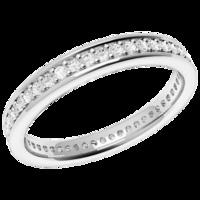 An elegant Round Brilliant Cut diamond set wedding ring in palladium