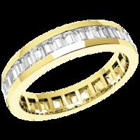 An elegant Baguette Cut diamond set ladies wedding ring in 18ct yellow gold