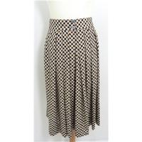 Aquascutum Size 12 Gingham Print Midi Skirt