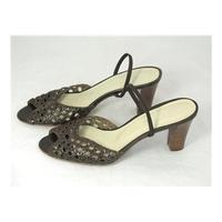 Artigiano Size 4 Brown Leather Slingbacks