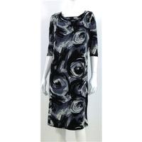 artigiano size 12 bnwt grey printed dress