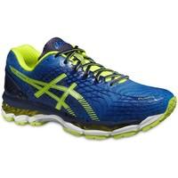 Asics Nimbus 17 men\'s Running Trainers in Blue