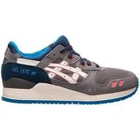 Asics Gel 8211 Lyte Iii 1301 men\'s Shoes (Trainers) in White