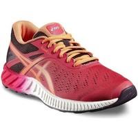 Asics Fuzex Lyte women\'s Shoes (Trainers) in Pink