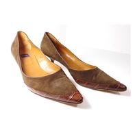 Asprey London Size 6 1/2 Chestnut Kitten Heels