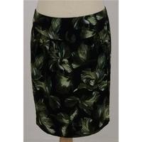 Autograph (M&S) Size 18, Green patterned skirt