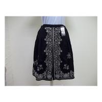 Authentic Jeanswear Black Decorative Skirt Authentic Jeanswear - Black - Knee length skirt