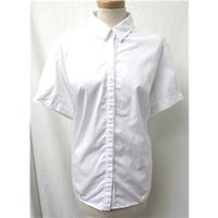 autograph size 22 white short sleeved shirt
