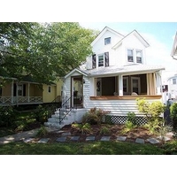 Avon Manor House at 322