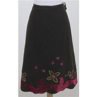 avoca anthology size m brown and floral embroidery skirt