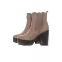 ax paris heeled faux suede chelsea boots mocha