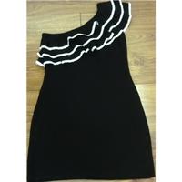 AX Paris, Size 10, Black/White Dress